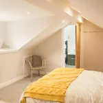 Swallows Nest Nyaraló