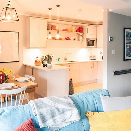 Semesterbostad Swallows Nest